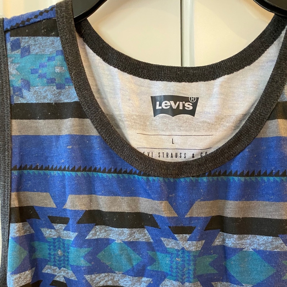 MEN’S Levi Blue Multi Aztec Tank Top Size Large - Picture 2 of 6